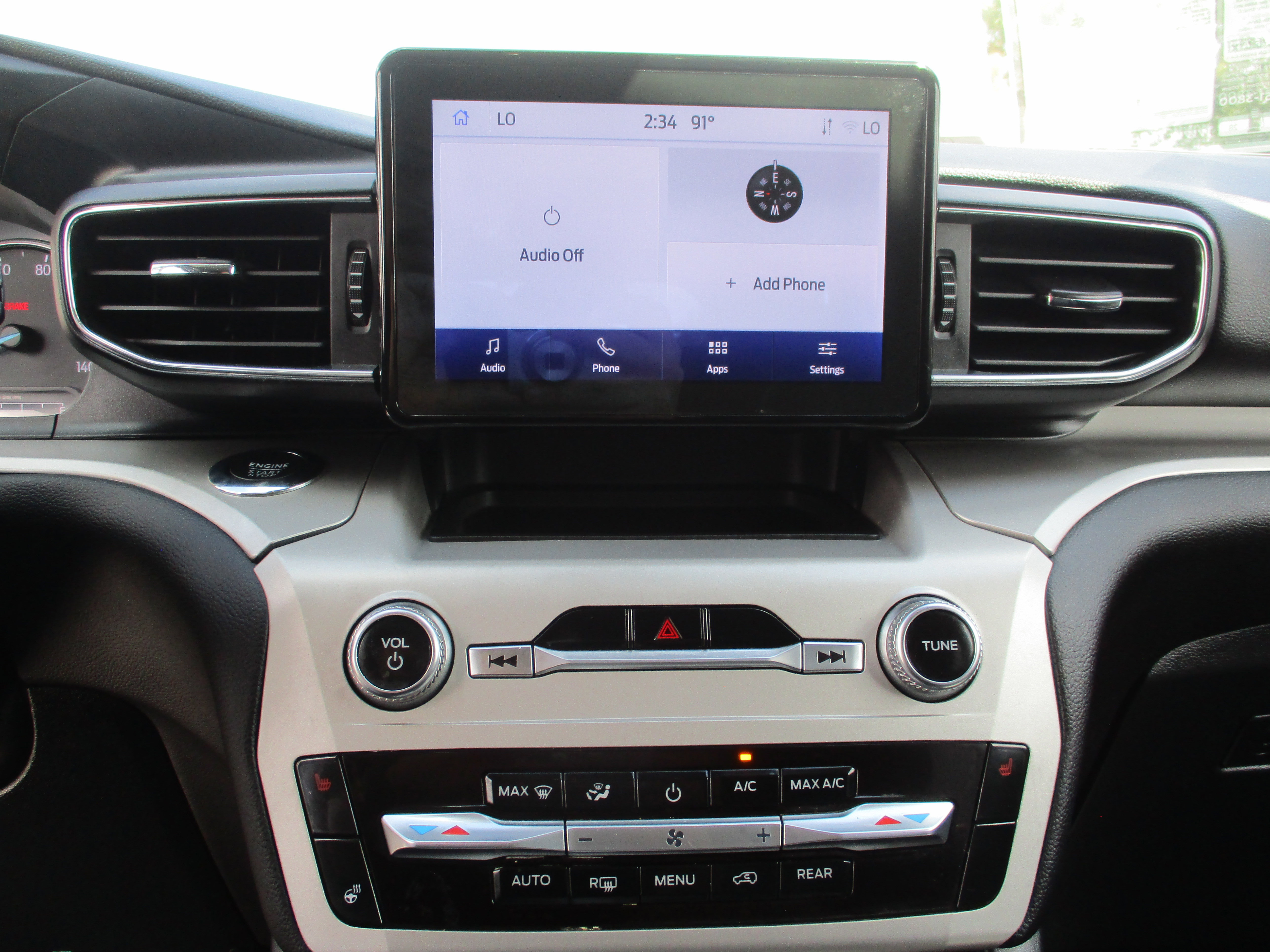 Certified 2022 Ford Explorer XLT w/ Equipment Group 202A image 13