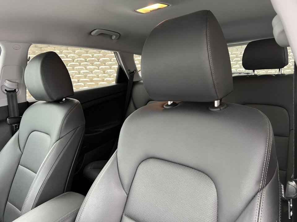 Used 2019 Hyundai Tucson Limited w/ Cargo Package image 16