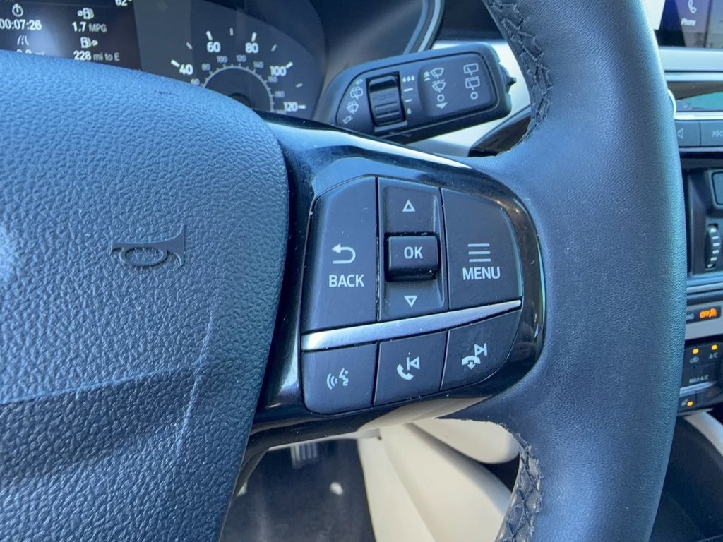 Certified 2022 Ford Escape SEL image 24