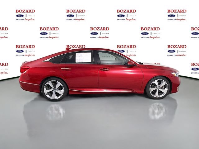 Used 2018 Honda Accord Touring image 9