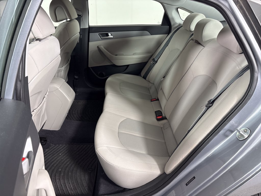 Used 2017 Hyundai Sonata SE FWD image 29