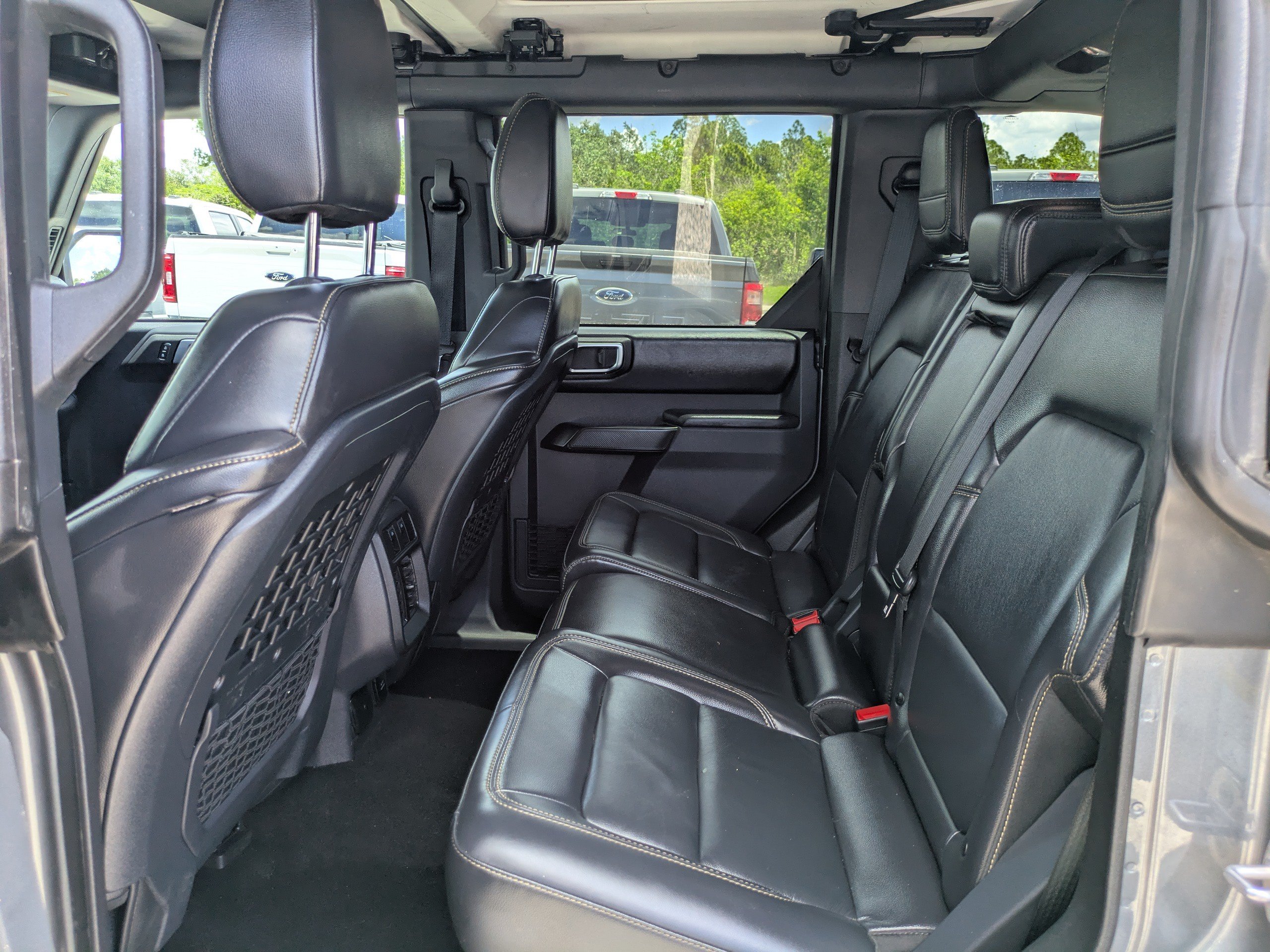 Certified 2025 Ford Bronco Badlands AWD/4WD image 13
