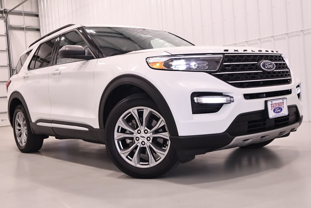 Certified 2023 Ford Explorer XLT w/ Equipment Group 202A AWD/4WD image 44