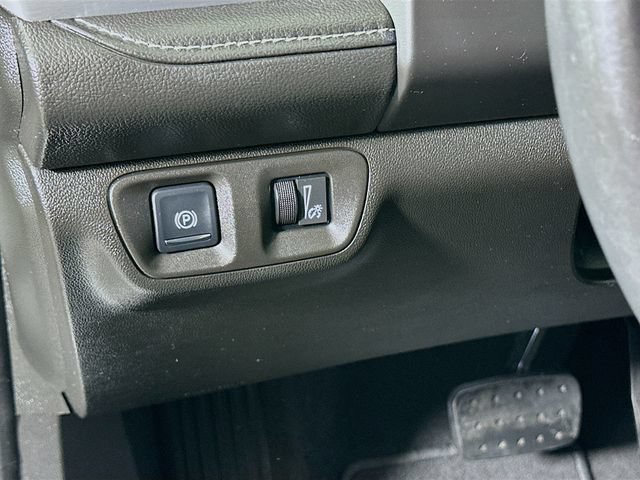 Used 2017 GMC Acadia SLE w/ Driver Alert Package I FWD image 14