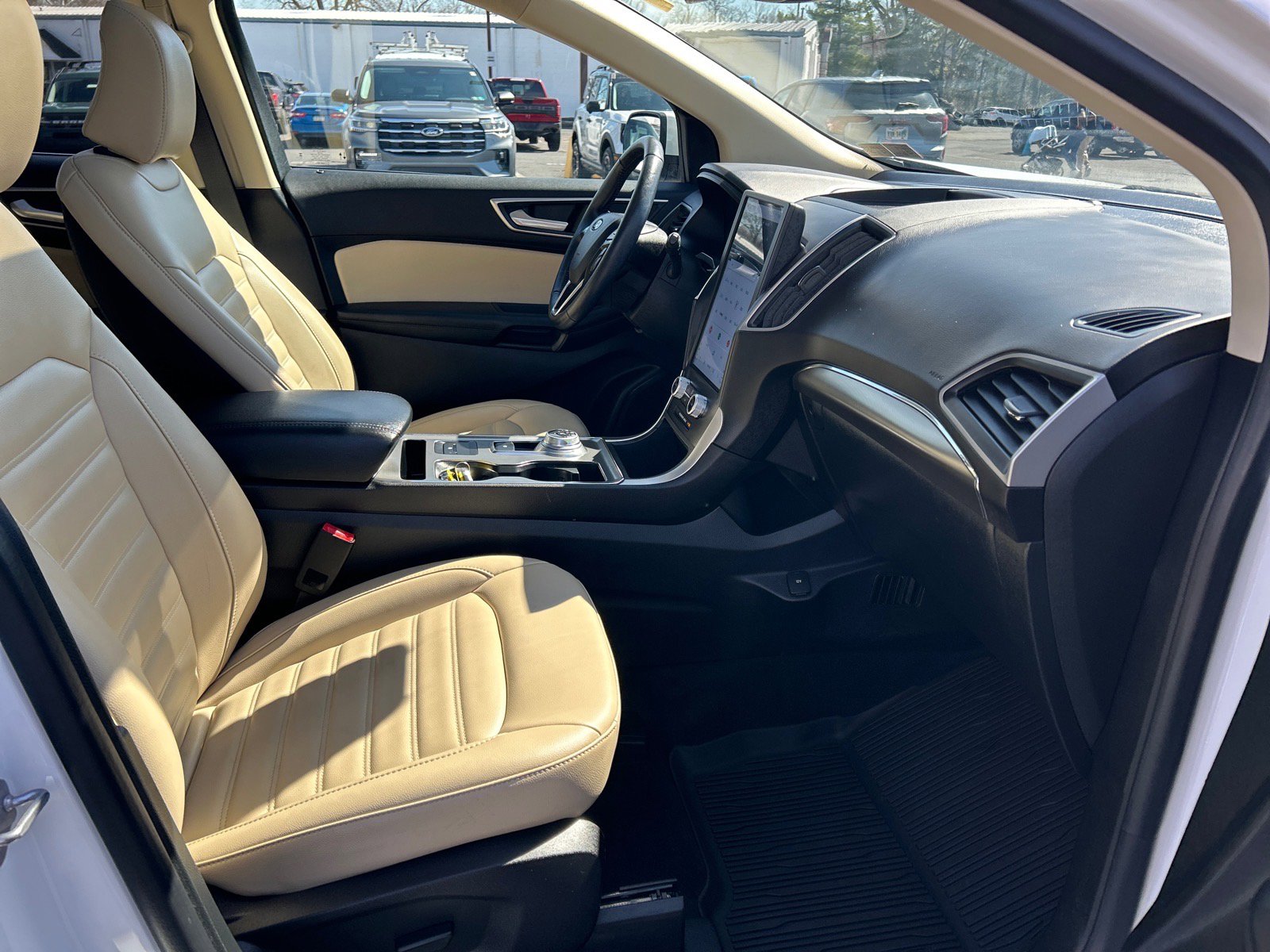 Certified 2022 Ford Edge SEL w/ Convenience Package image 17