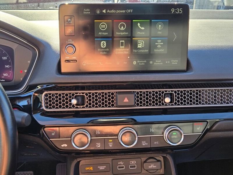 Used 2022 Honda Civic Touring image 23