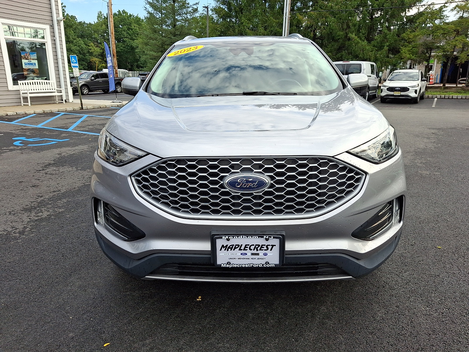 Certified 2023 Ford Edge SEL w/ Convenience Package AWD/4WD image 2