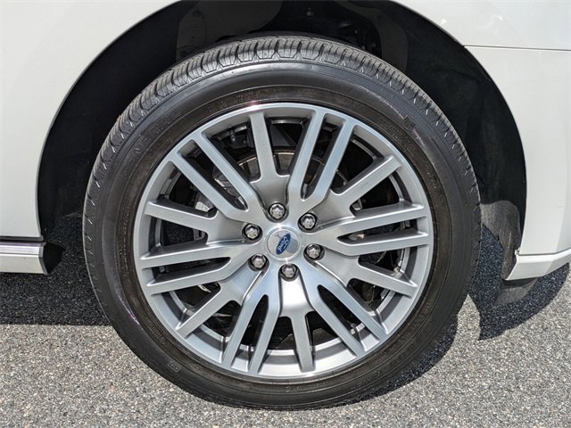 Certified 2022 Ford Expedition Platinum image 11