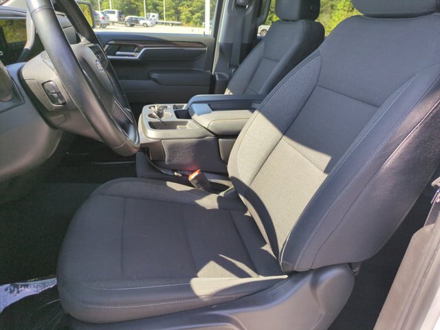 Used 2024 Chevrolet Silverado 1500 LT AWD/4WD image 15