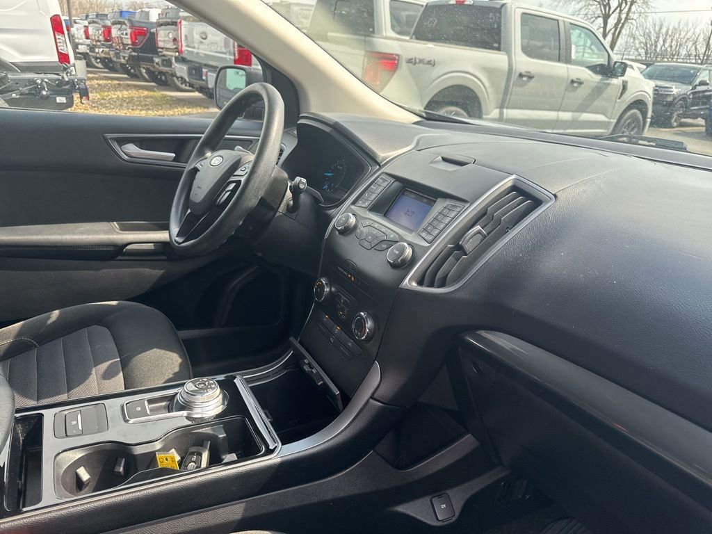 Certified 2019 Ford Edge SE FWD image 30