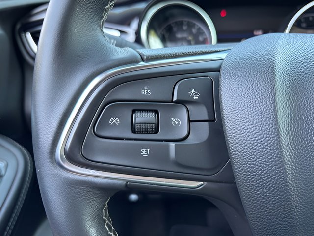 Used 2021 Buick Encore GX Select AWD/4WD image 17