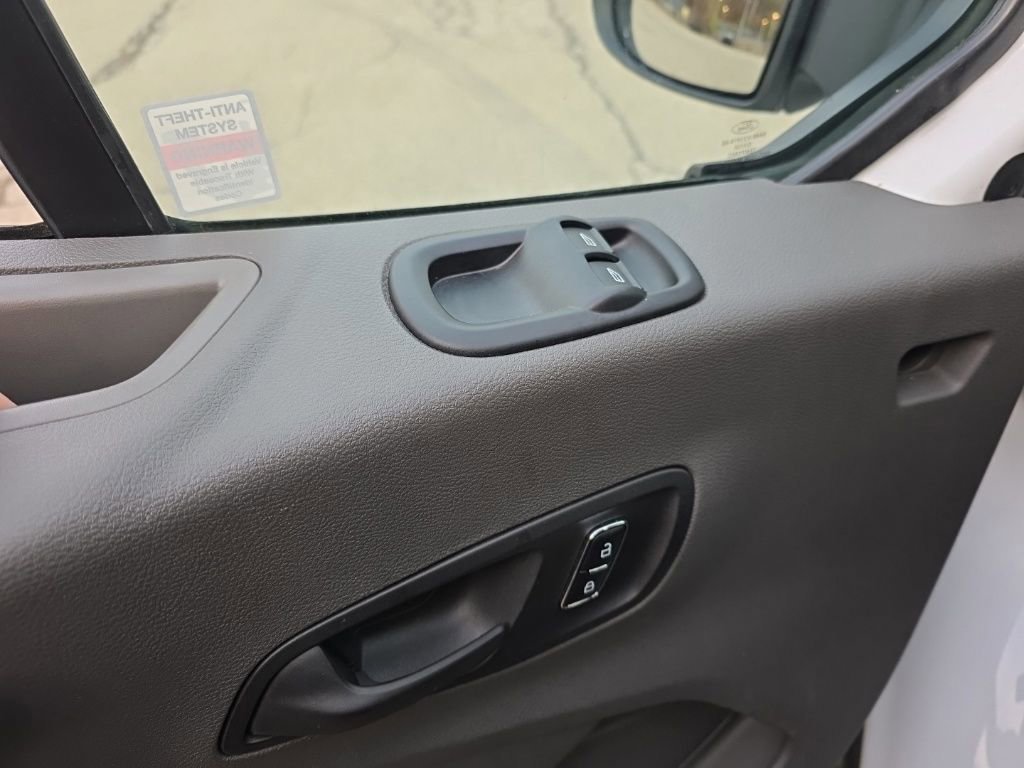Certified 2023 Ford Transit 150 Low Roof image 19
