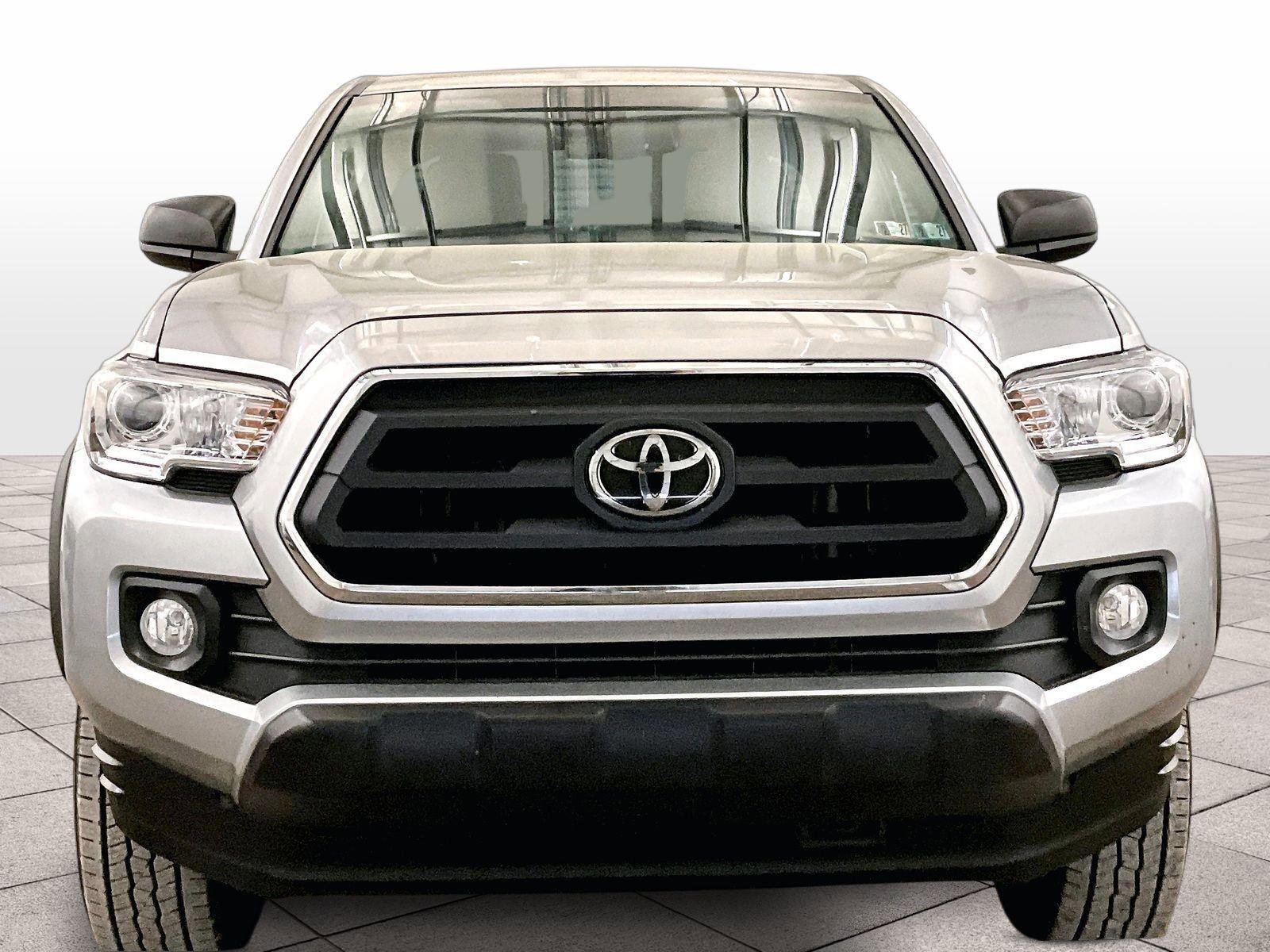 Used 2023 Toyota Tacoma SR5 w/ SX Package AWD/4WD image 3