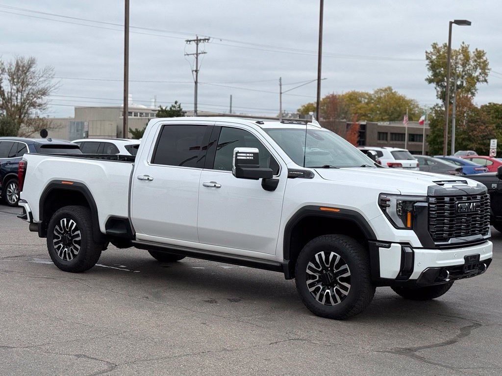 Used 2024 GMC Sierra 3500 Denali Ultimate w/ LPO, GMC Protection Package AWD/4WD image 30
