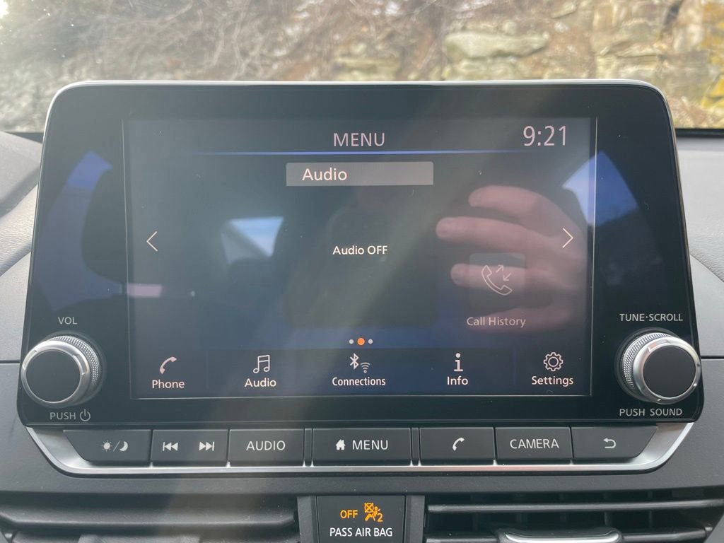 Used 2024 Nissan Altima 2.5 SV image 13