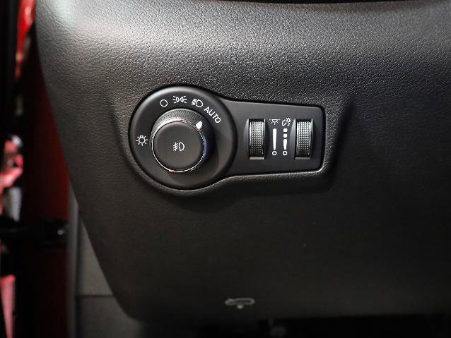 Used 2022 Jeep Compass Limited image 20