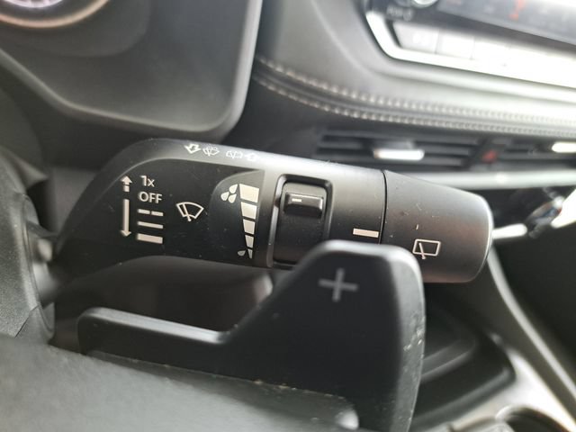 Used 2023 Nissan Rogue SV AWD/4WD image 19