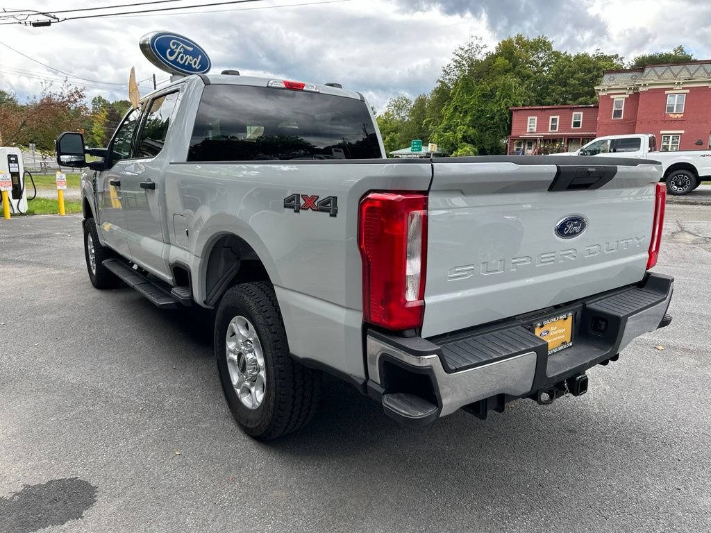 Certified 2025 Ford F250 XLT w/ Snow Plow Prep Package AWD/4WD image 7