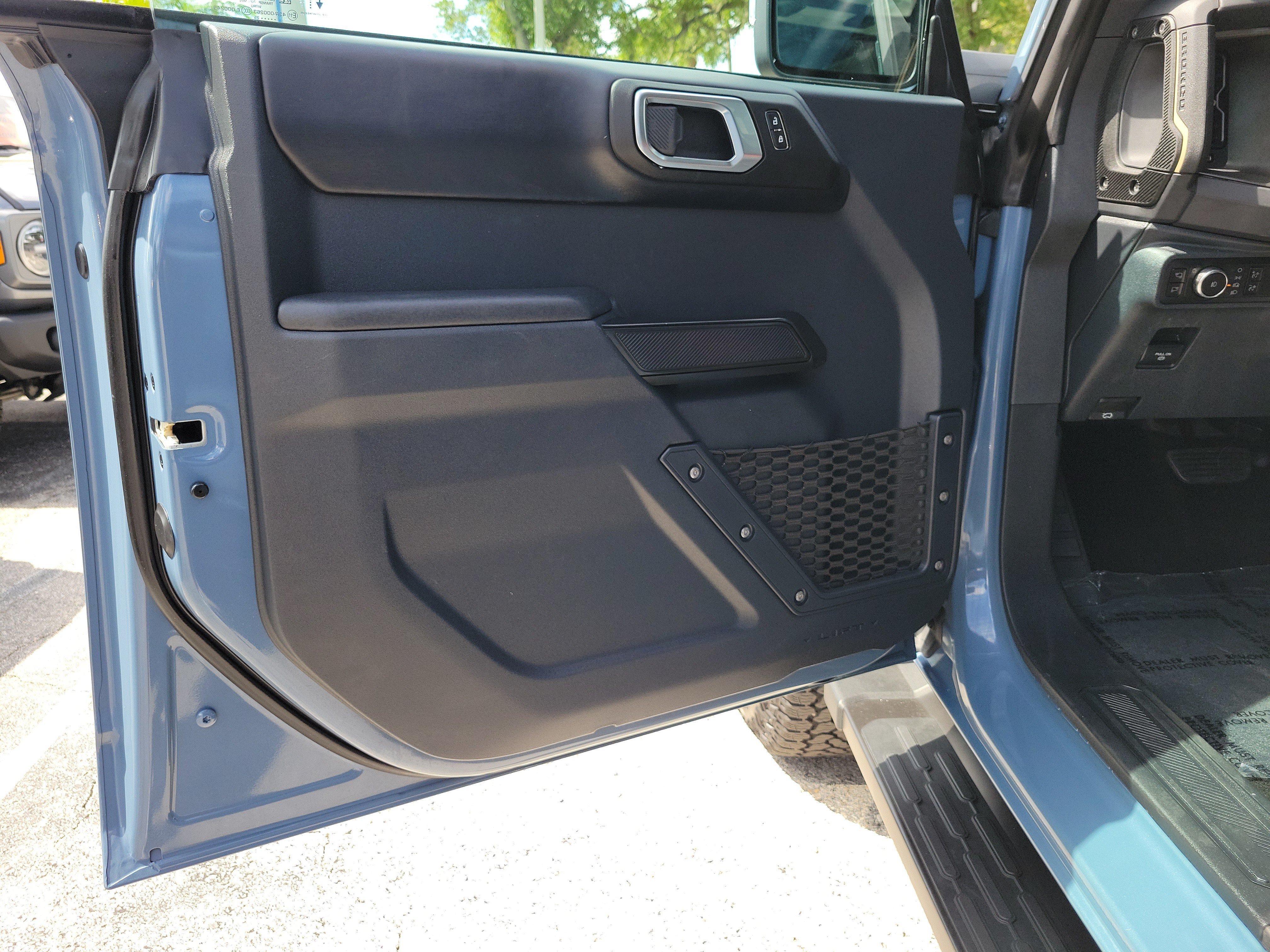 Certified 2025 Ford Bronco Badlands AWD/4WD image 17