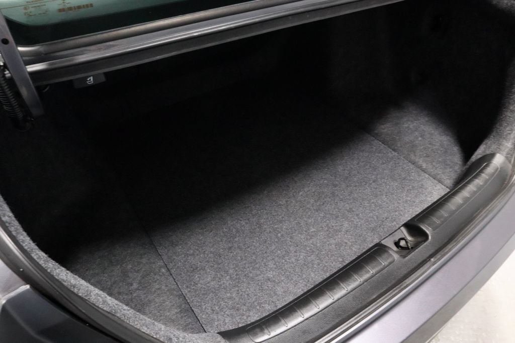 Used 2020 Honda Accord Touring image 15