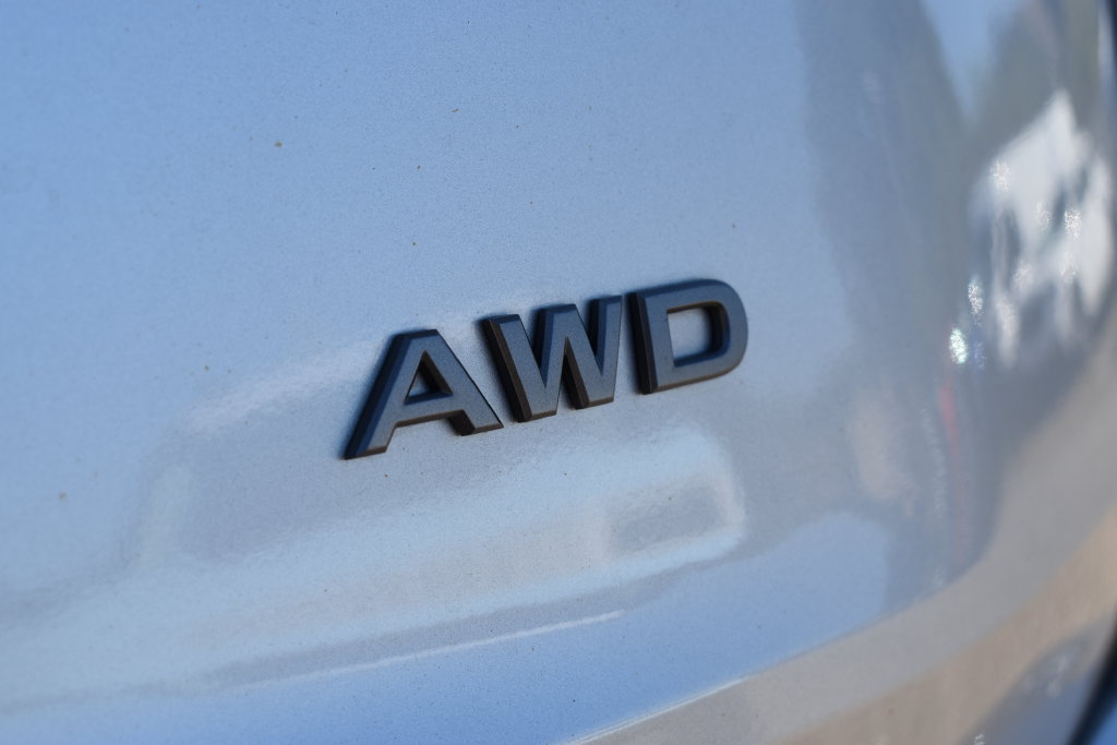 Used 2024 Nissan Rogue S AWD/4WD image 5