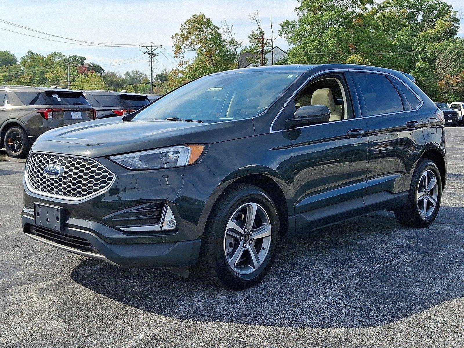 Certified 2024 Ford Edge SEL w/ Convenience Package AWD/4WD image 4