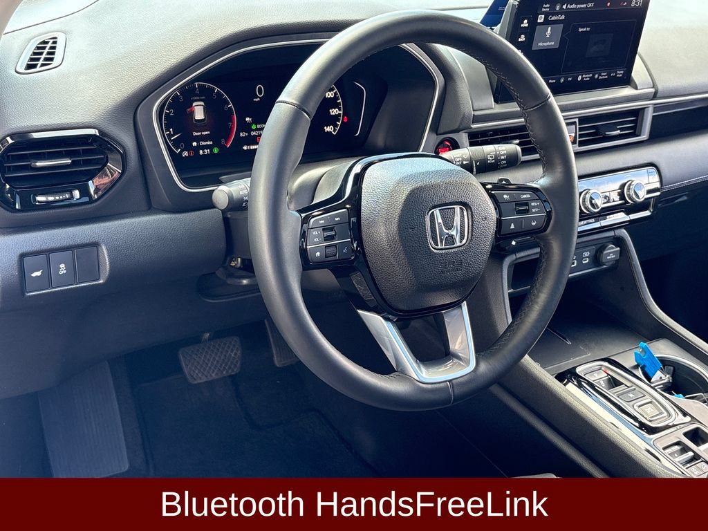 Used 2024 Honda Pilot Touring image 12