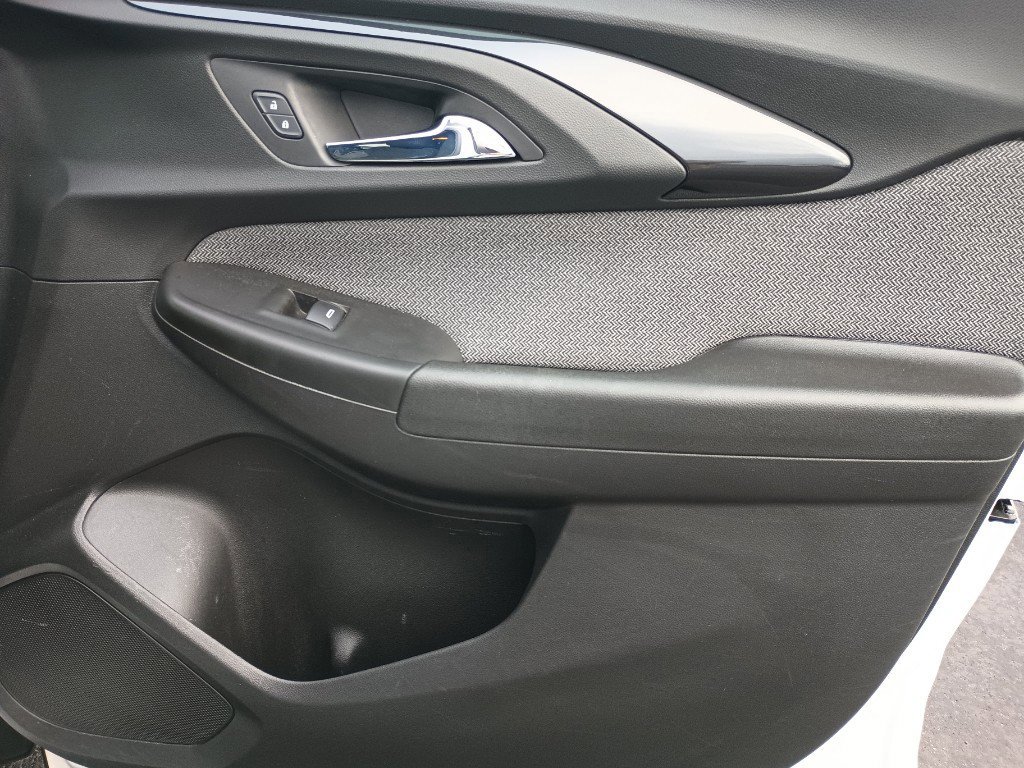 Used 2021 Chevrolet TrailBlazer LT w/ Convenience Package image 29