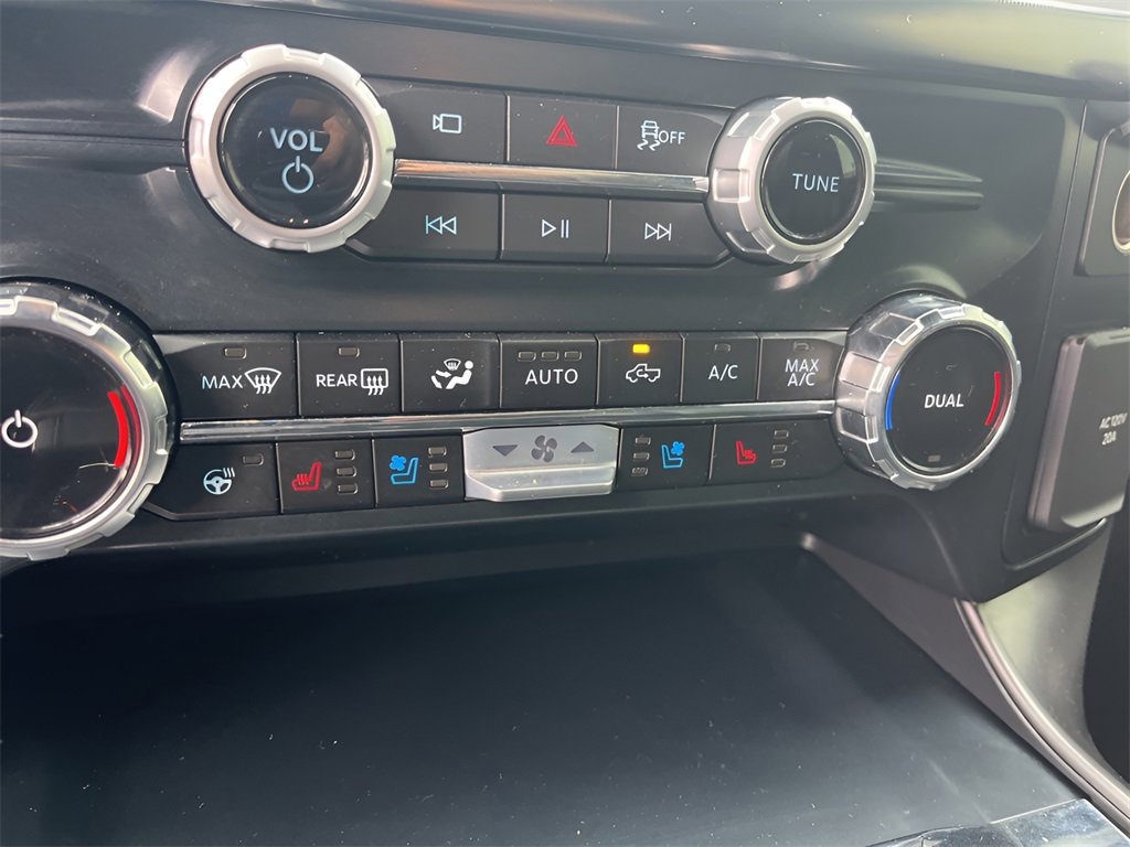 Certified 2025 Ford F150 Lariat w/ Equipment Group 501A Mid image 15