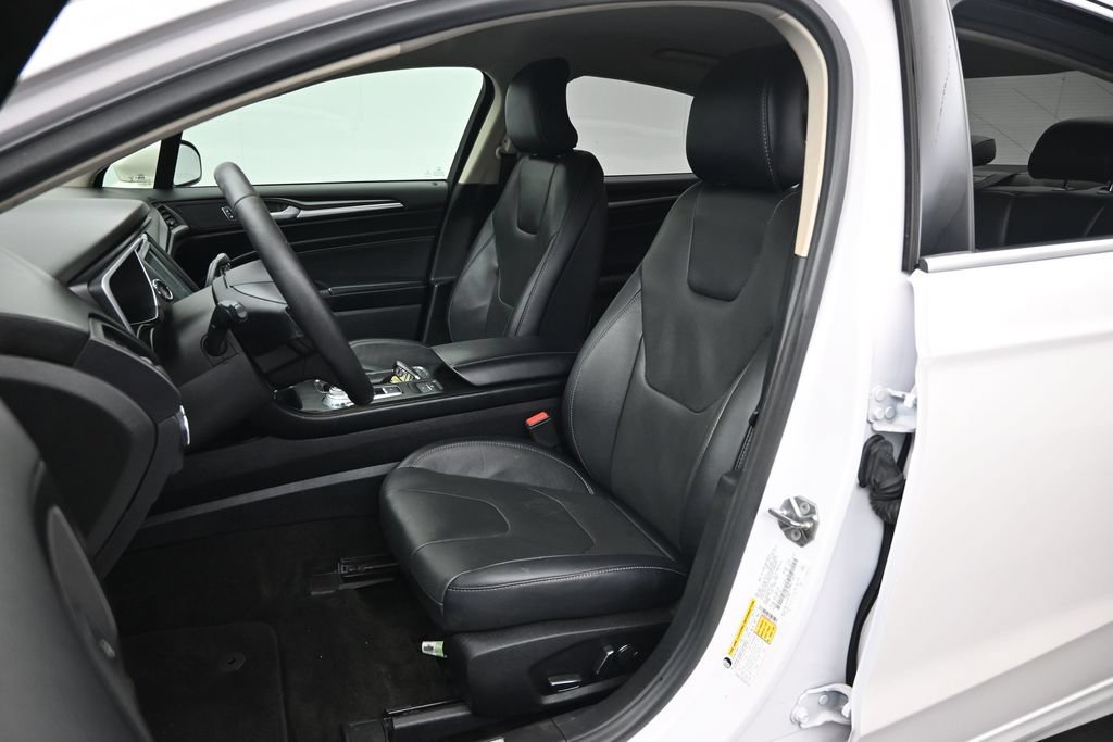 Certified 2019 Ford Fusion Energi Titanium FWD image 15