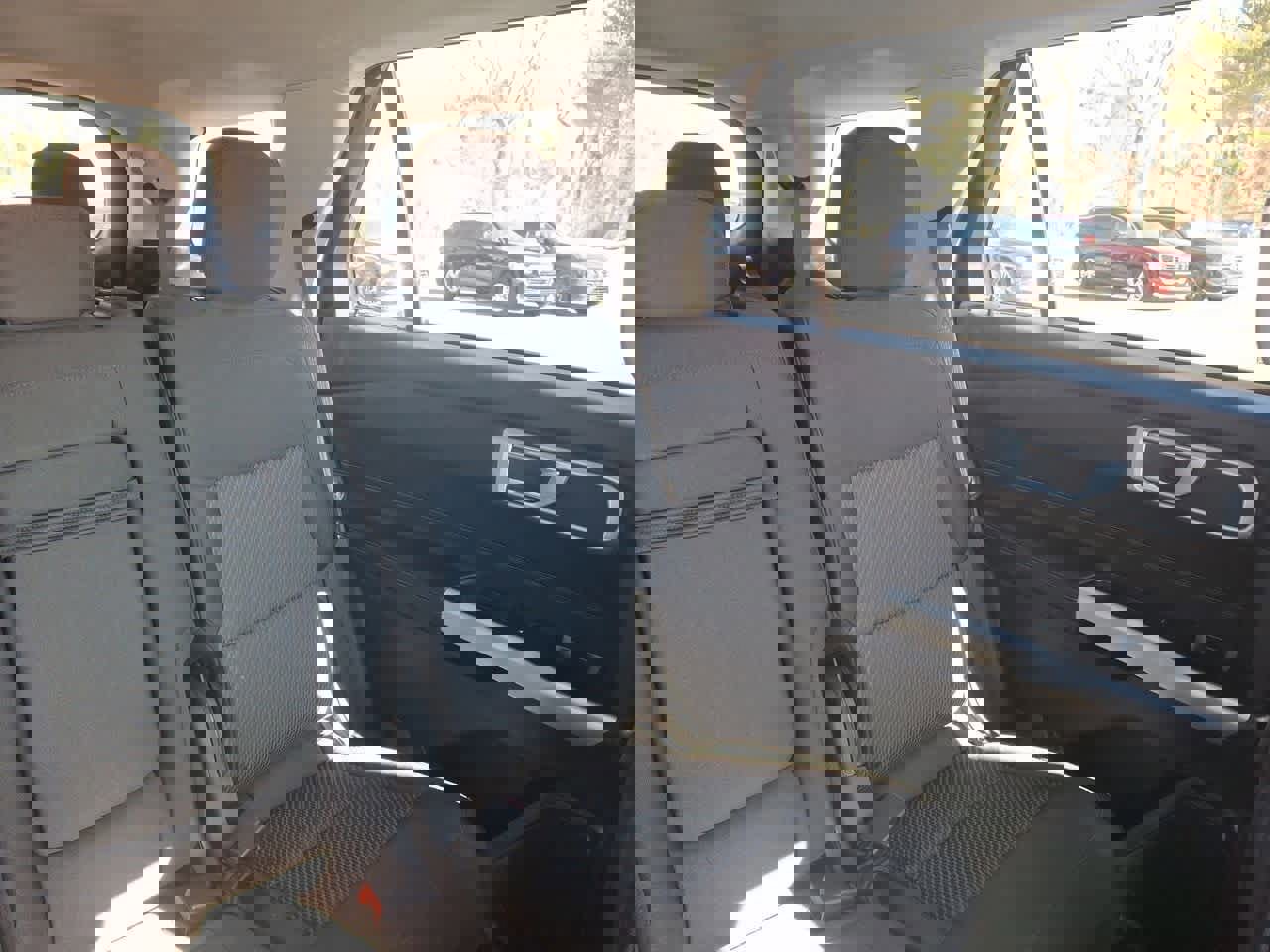 Certified 2023 Ford Explorer XLT image 14