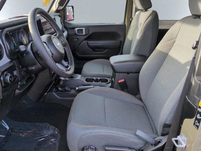 Used 2025 Jeep Wrangler Sport AWD/4WD image 9