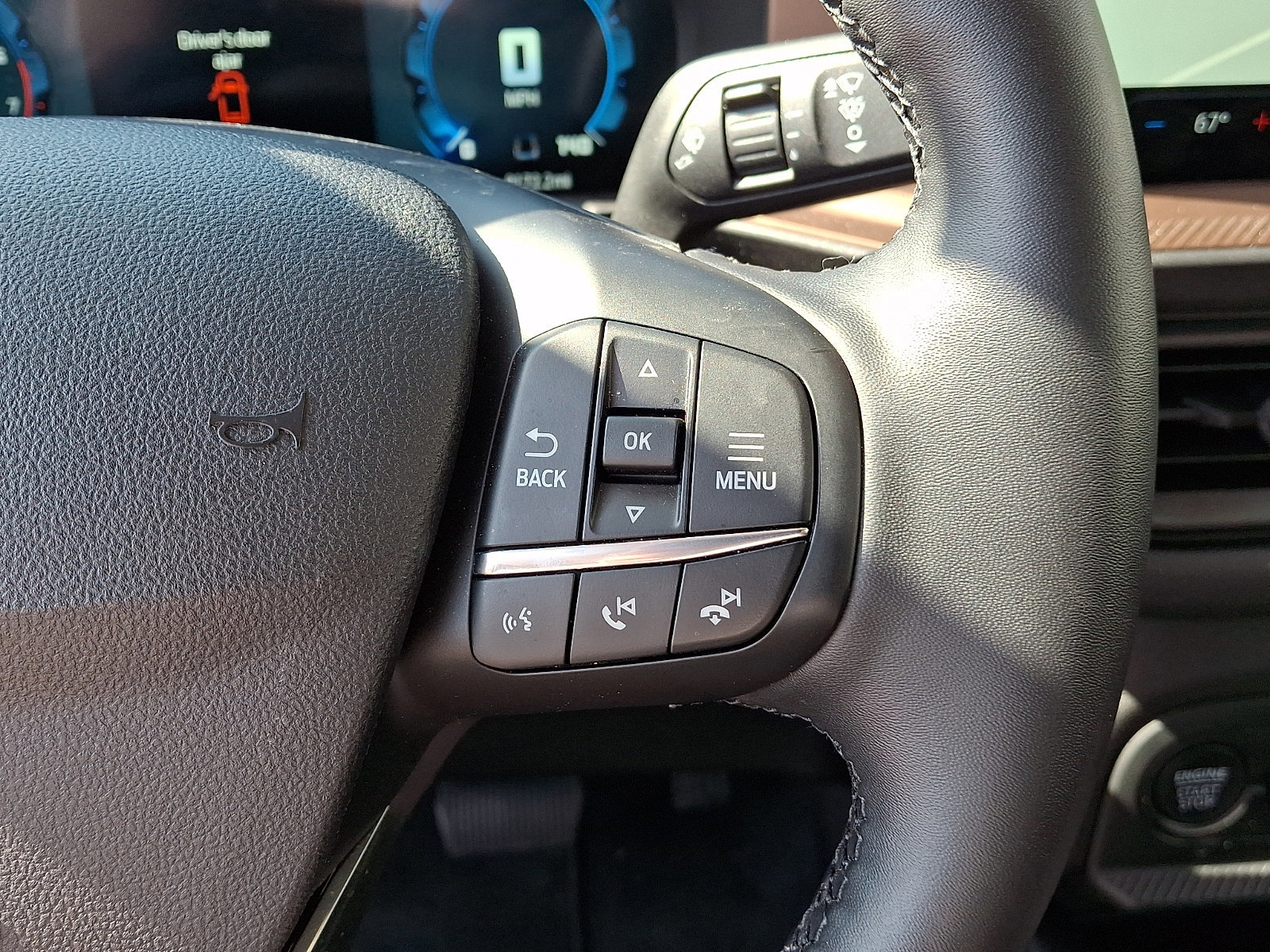 Certified 2025 Ford Bronco Sport Outer Banks w/ Outer Banks Tech Package+ AWD/4WD image 23