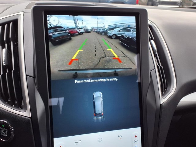 Certified 2024 Ford Edge SEL w/ Convenience Package AWD/4WD image 9