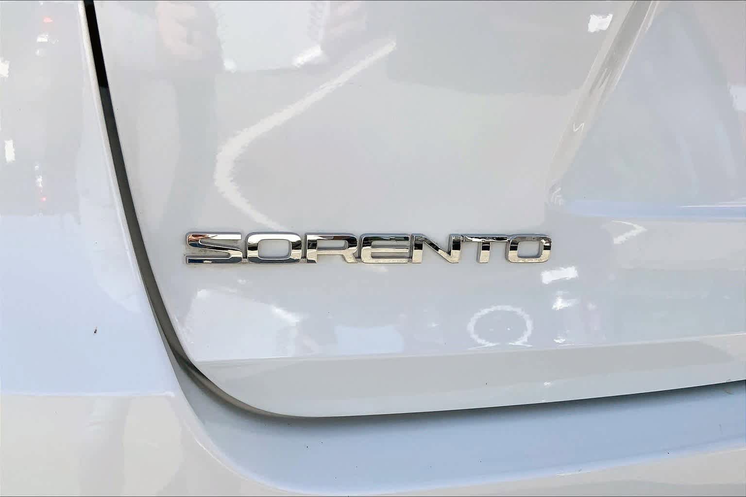 Used 2020 Kia Sorento L FWD image 33