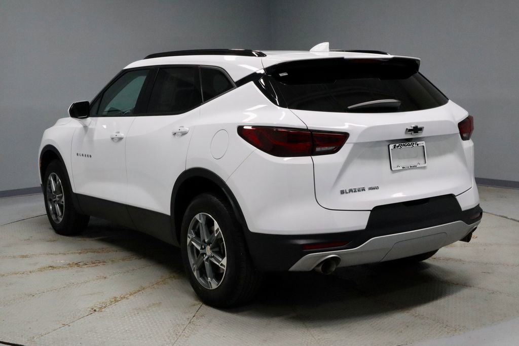 Used 2023 Chevrolet Blazer LT w/ Convenience Package AWD/4WD image 9