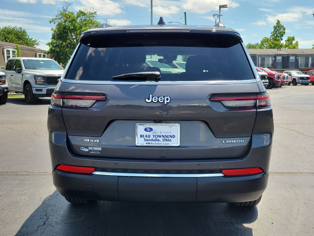 Used 2023 Jeep Grand Cherokee L Laredo AWD/4WD image 5