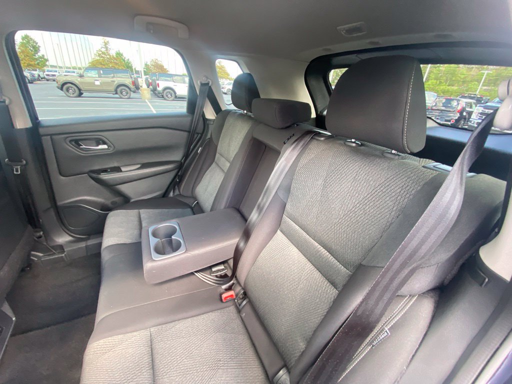 Used 2024 Nissan Rogue SV AWD/4WD image 22