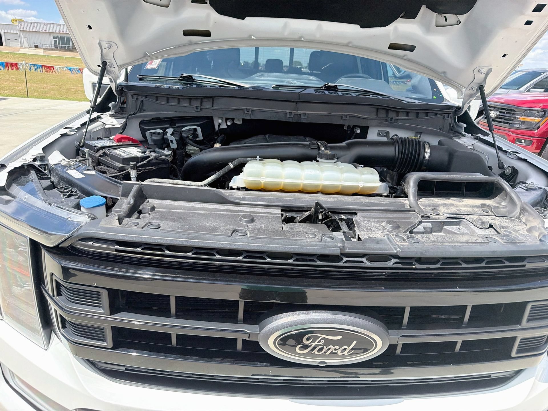 Certified 2022 Ford F150 Platinum w/ Equipment Group 701A High AWD/4WD image 37