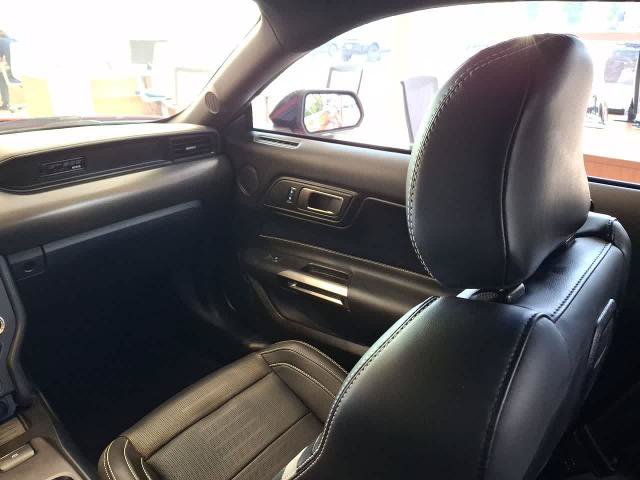 Certified 2021 Ford Mustang Shelby GT500 w/ Technology Package RWD image 11