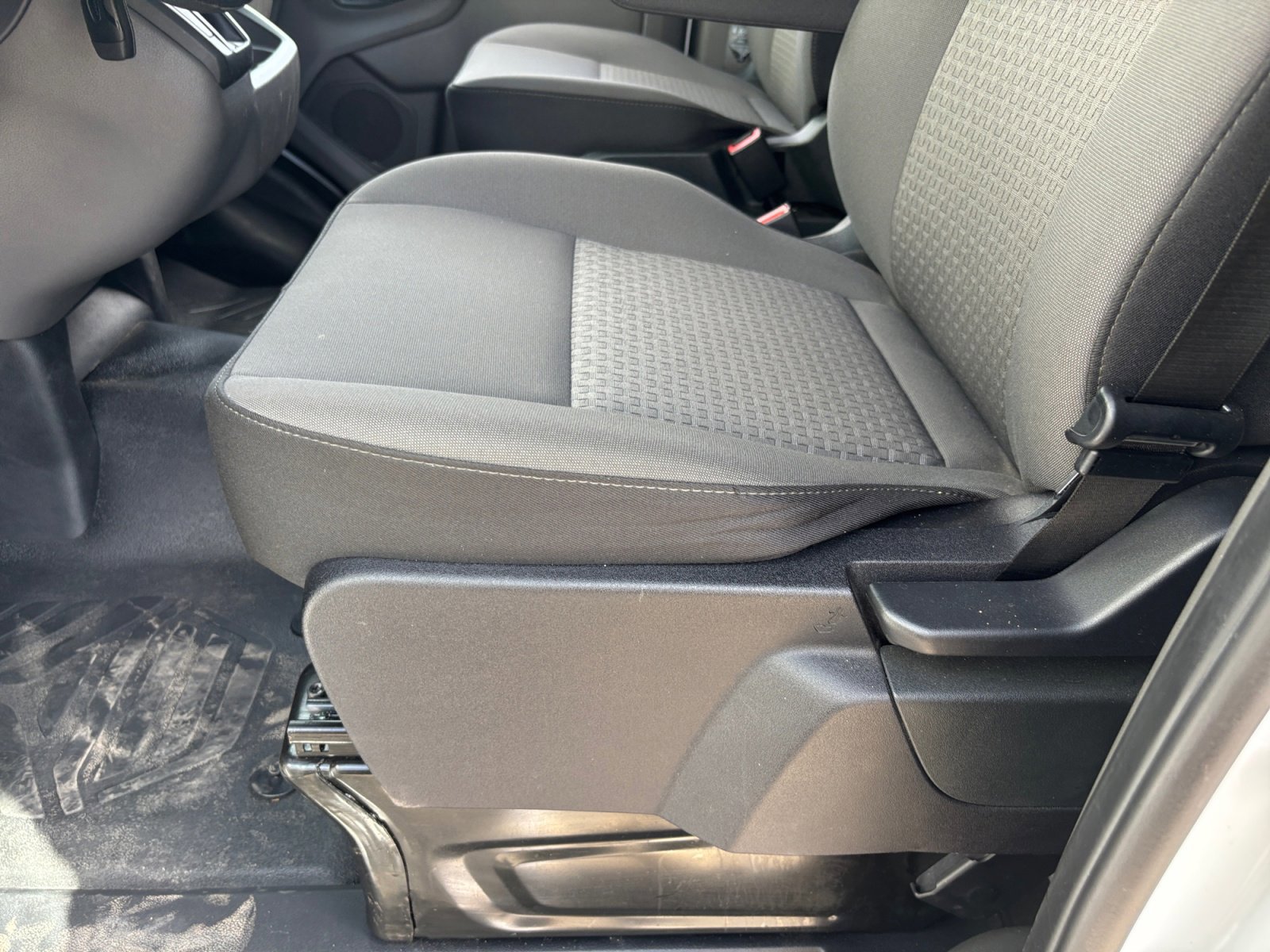 Certified 2025 Ford Transit 250 148 High Roof image 13