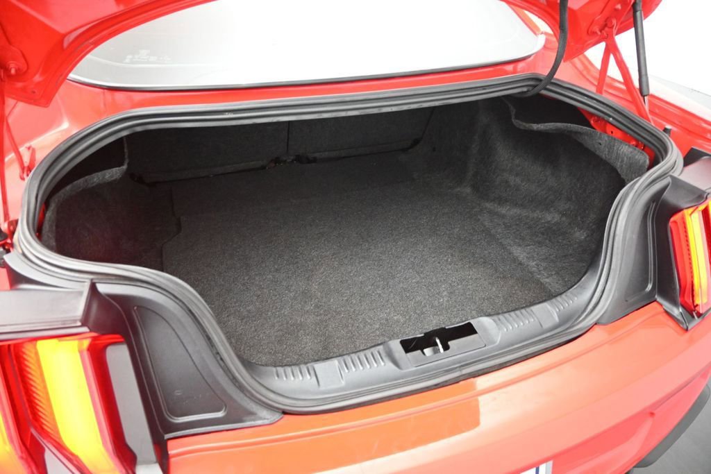 Certified 2022 Ford Mustang Premium RWD image 20