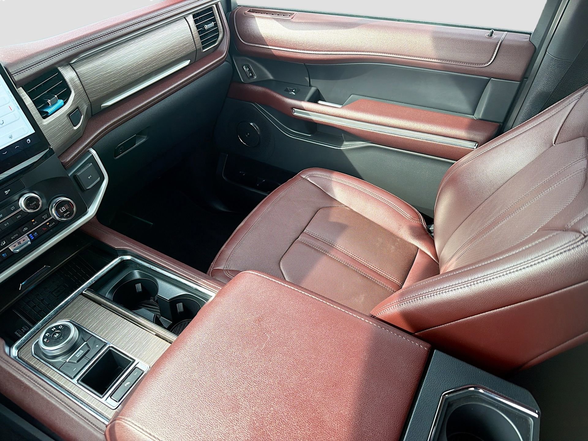 Certified 2023 Ford Expedition Limited image 26