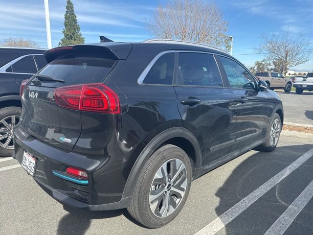 Used 2022 Kia Niro EX Premium image 3