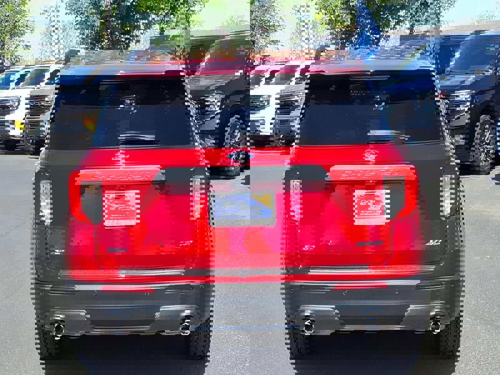 Certified 2023 Ford Explorer XLT w/ Equipment Group 202A image 4