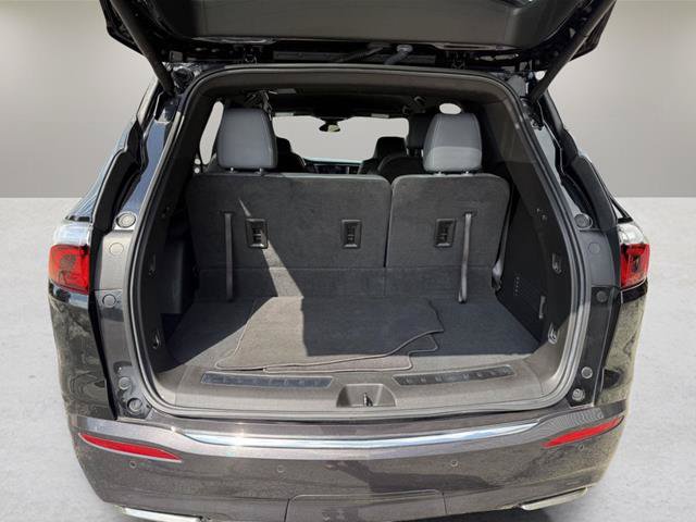 Used 2023 Buick Enclave Essence AWD/4WD image 18