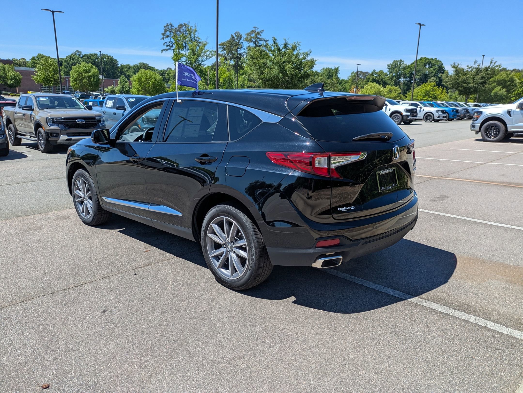 Used 2023 Acura RDX FWD w/ Technology Package image 4