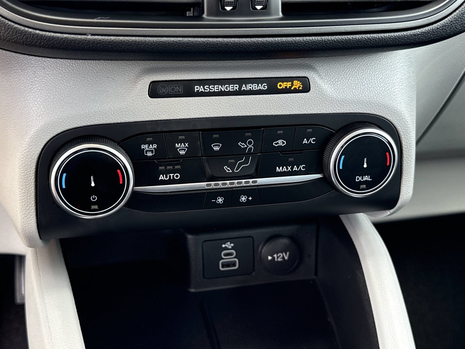 Certified 2026 Ford Escape Active AWD/4WD image 27