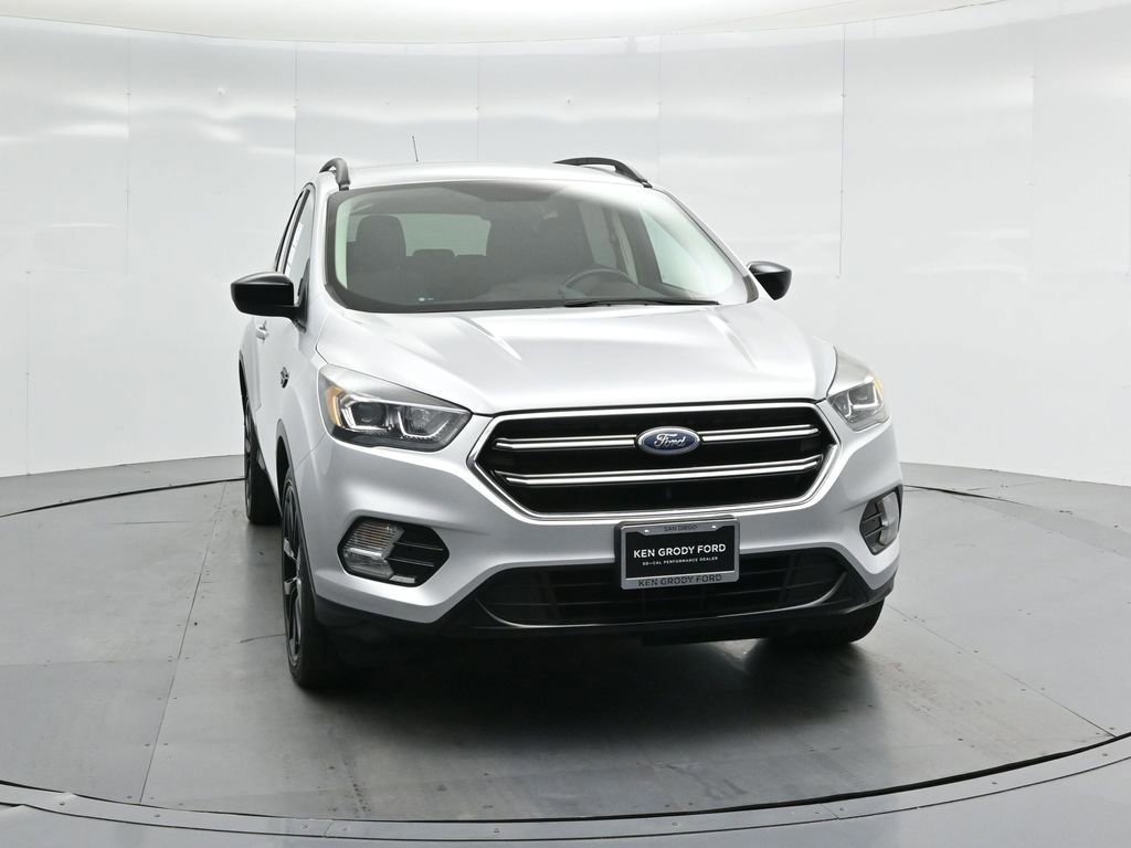 Certified 2019 Ford Escape SE image 6