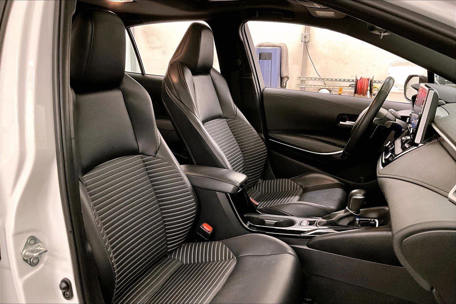 Used 2022 Toyota Corolla XSE image 7